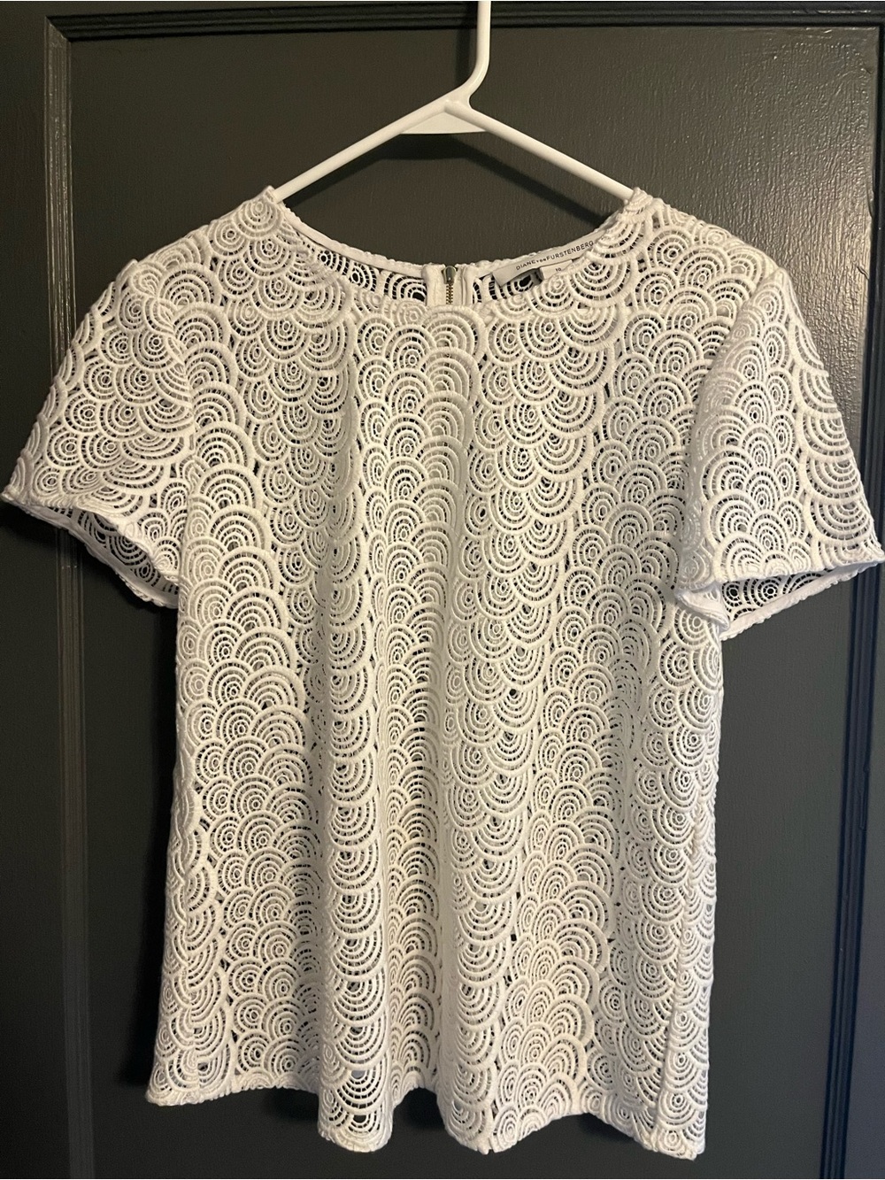 Diane Von Furstenberg White Scalloped Lace Short Sleeve Top
